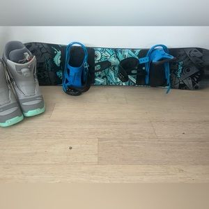 Burton snow board 130 cm boots size 8 women